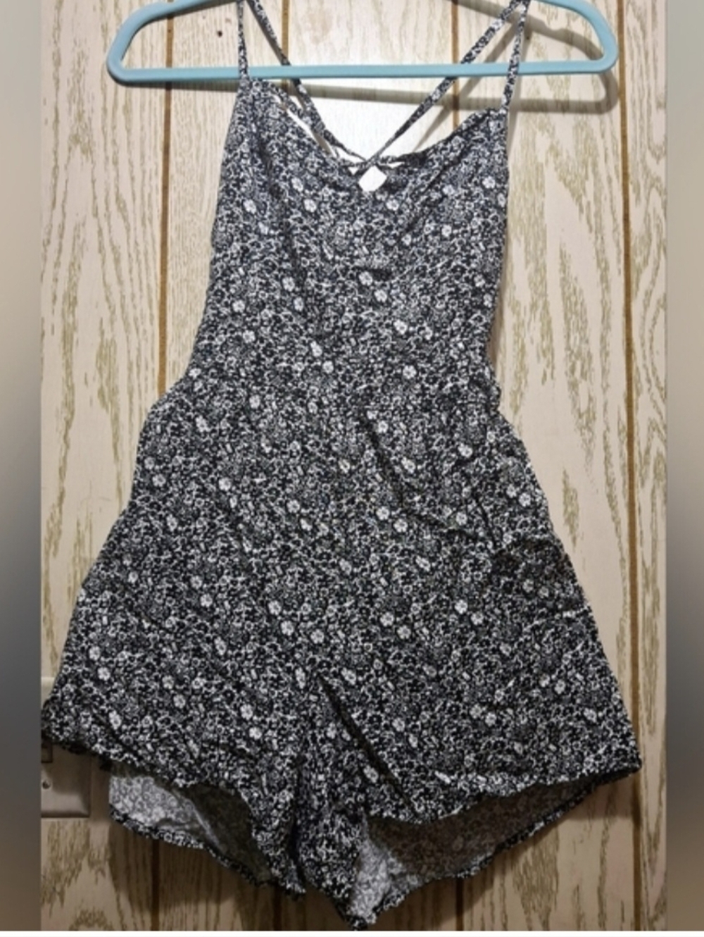 Hollister Black and White Floral Dress - Picture 9 of 9